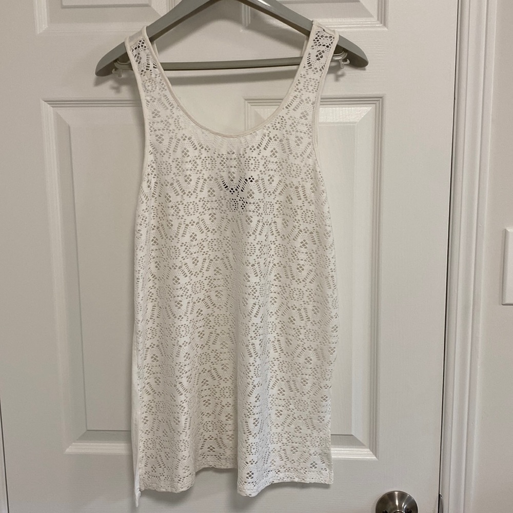 chelsea & theodore white lace tank